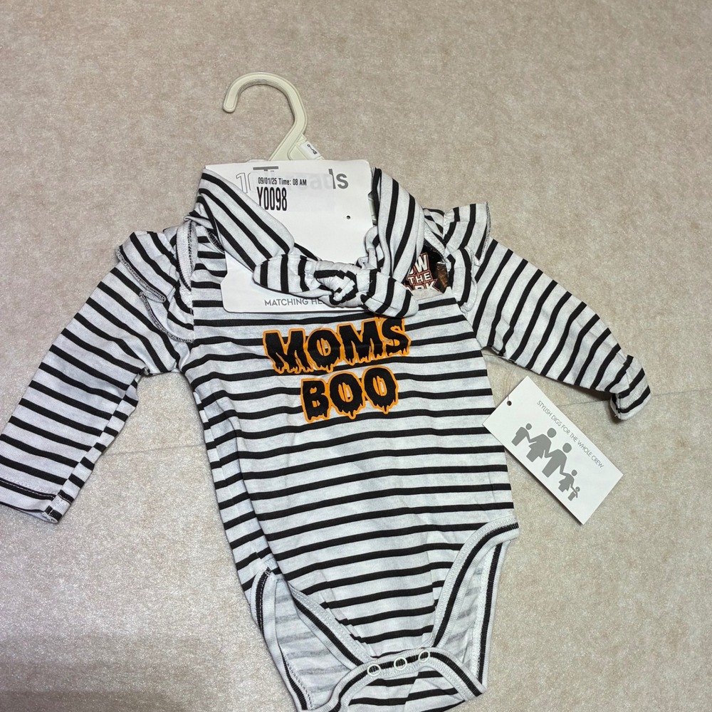 10 Threads Baby Halloween Bodysuit 0-3 M Striped Long‎ Sleeve Moms Boo